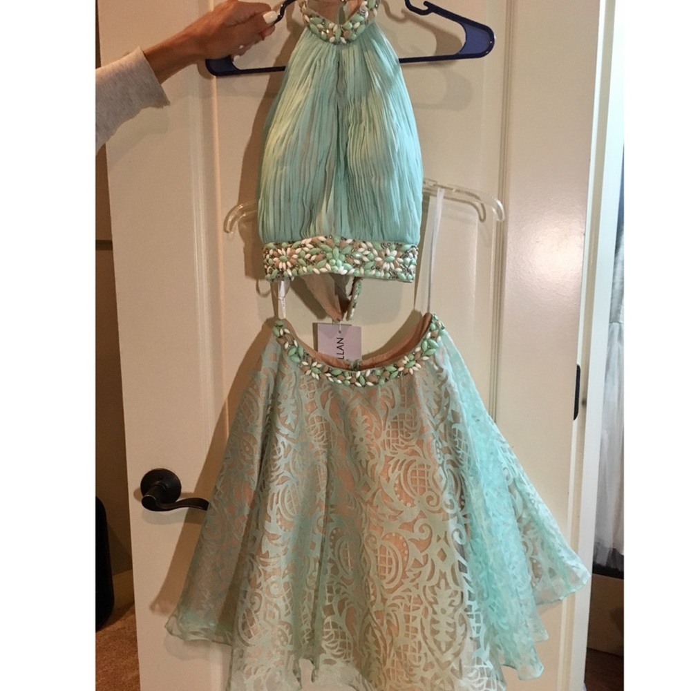 Rachel Allan dress